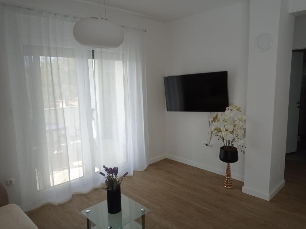 Apartman Franc S Vir Esterno foto