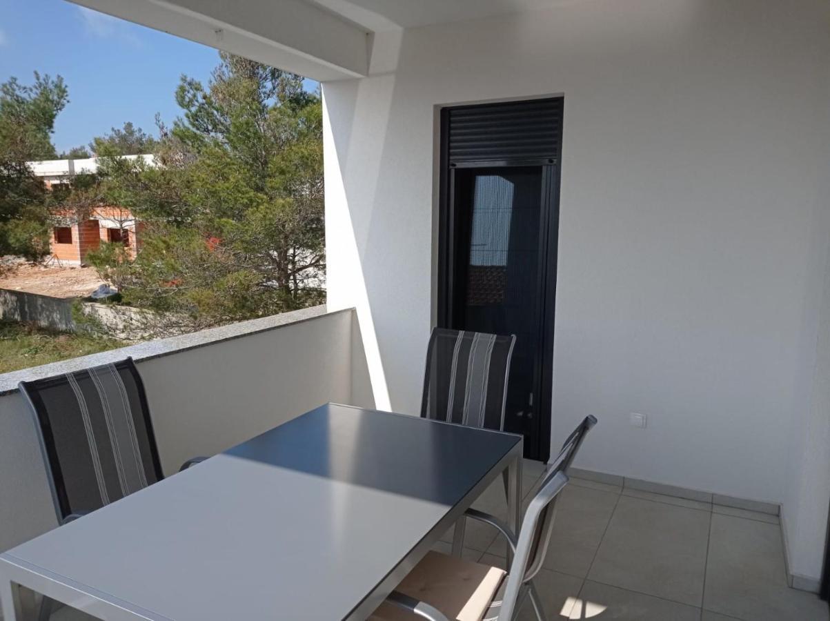 Apartman Franc S Vir Esterno foto